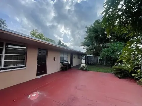 1735 SW 44th Terrace Fort Lauderdale FL 33317