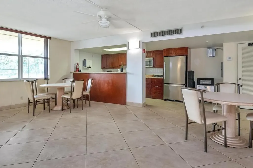 1009 N Ocean Boulevard N Pompano Beach FL 33062