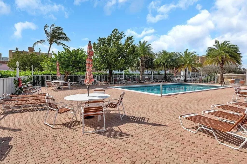 1009 N Ocean Boulevard N Pompano Beach FL 33062