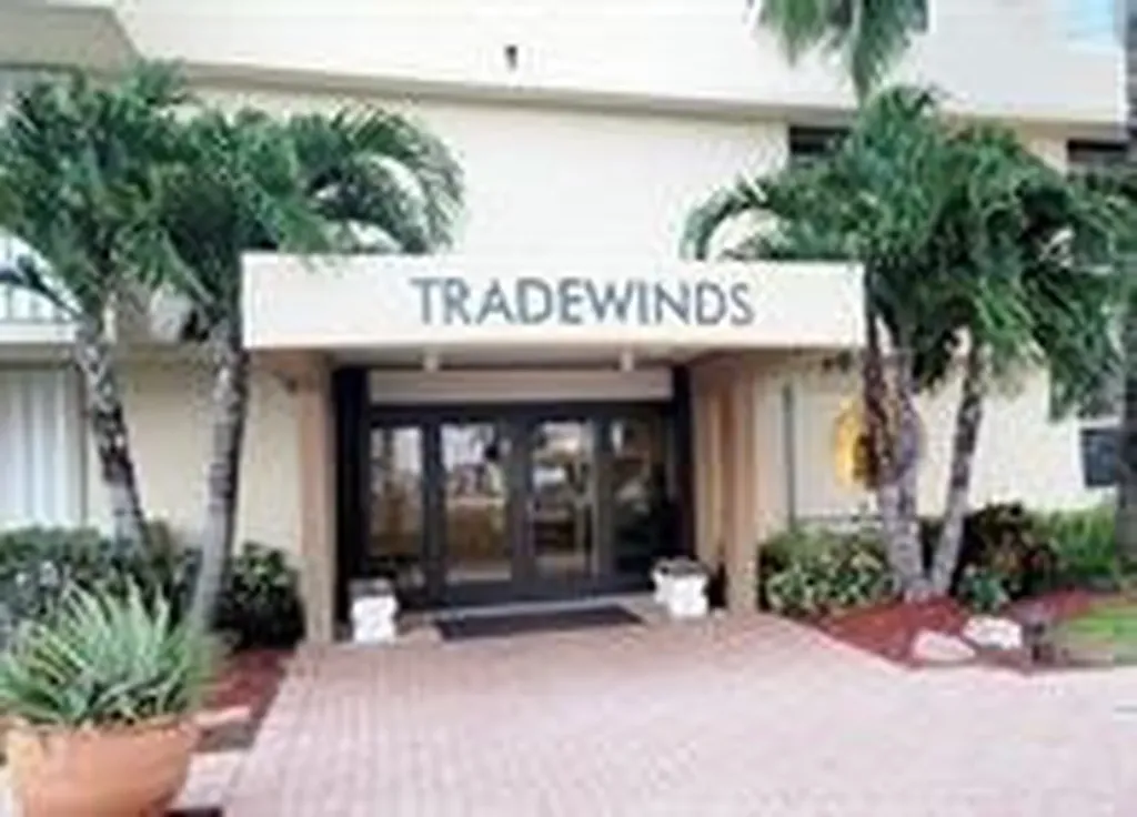 1009 N Ocean Boulevard N Pompano Beach FL 33062