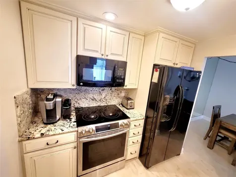 1009 N Ocean Boulevard N Pompano Beach FL 33062