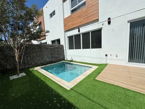1239 NE 18th Avenue Fort Lauderdale FL 33304