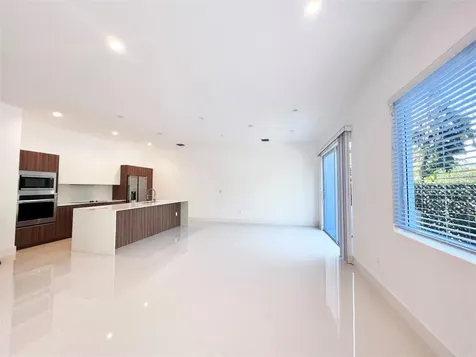 1239 NE 18th Avenue Fort Lauderdale FL 33304
