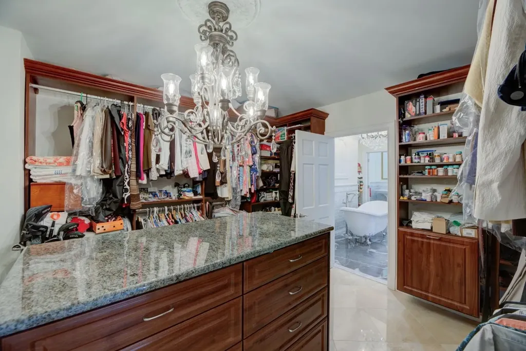 1 Las Olas Circle Fort Lauderdale FL 33316