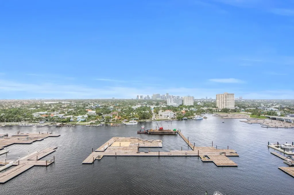 1 Las Olas Circle Fort Lauderdale FL 33316