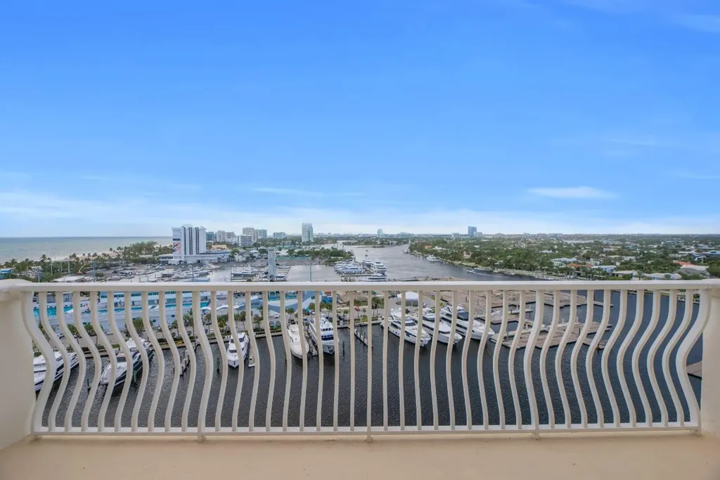 1 Las Olas Circle Fort Lauderdale FL 33316