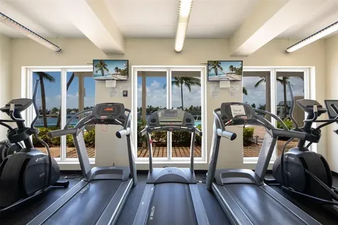 1 Las Olas Circle Fort Lauderdale FL 33316