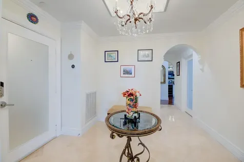 1 Las Olas Circle Fort Lauderdale FL 33316