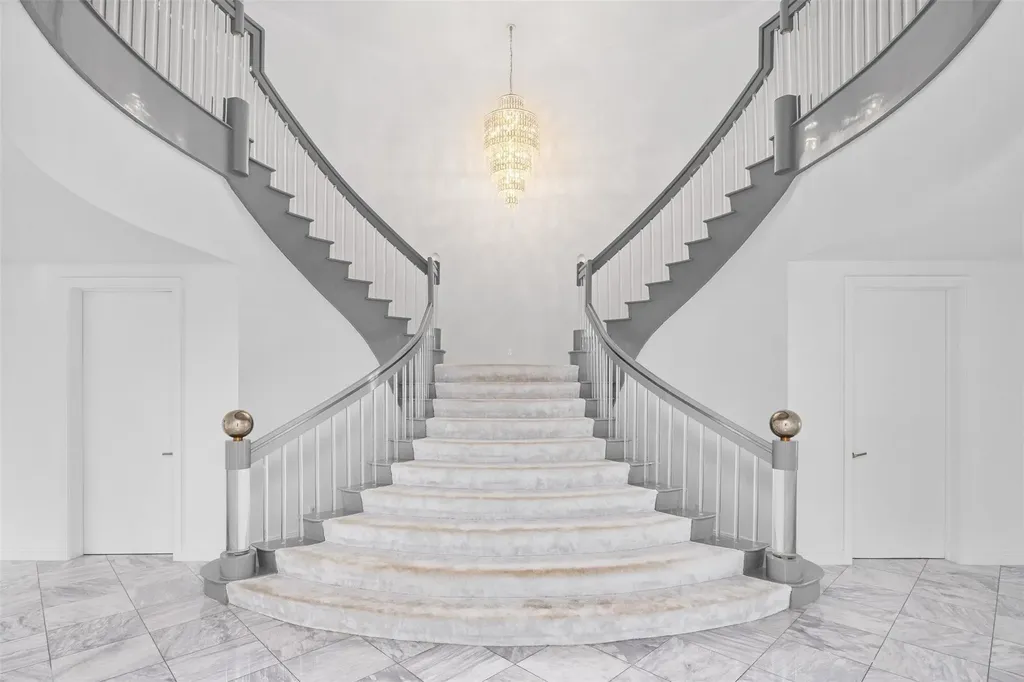 11 Bay Colony Lane Fort Lauderdale FL 33308