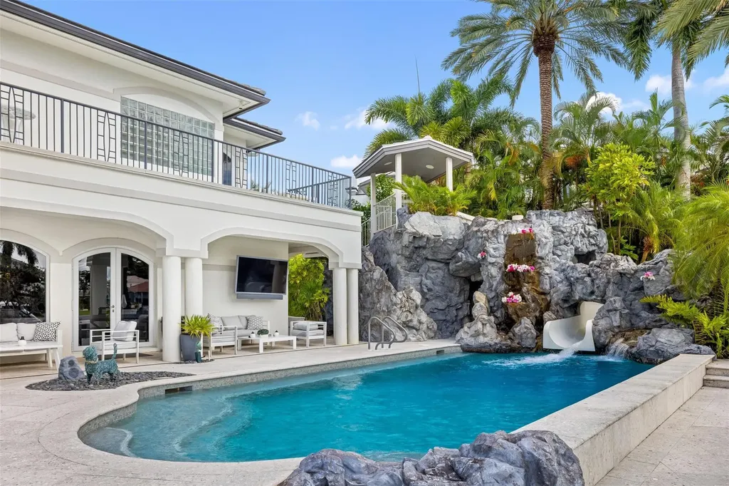 11 Bay Colony Lane Fort Lauderdale FL 33308
