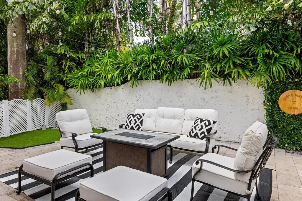 11 Bay Colony Lane Fort Lauderdale FL 33308