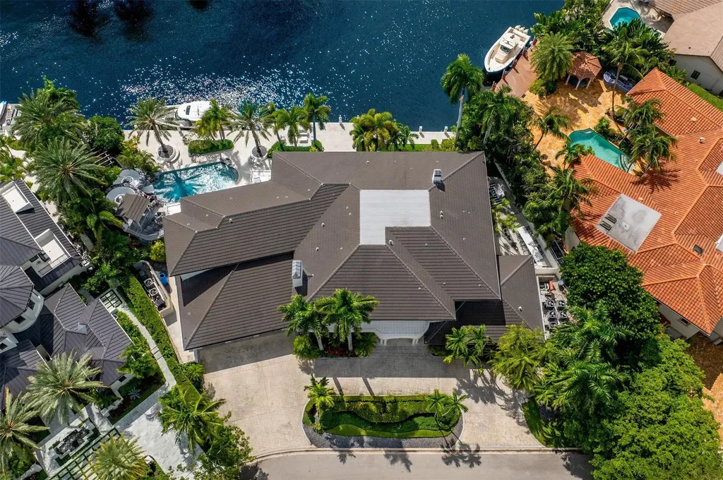 11 Bay Colony Lane Fort Lauderdale FL 33308