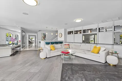 11 Bay Colony Lane Fort Lauderdale FL 33308