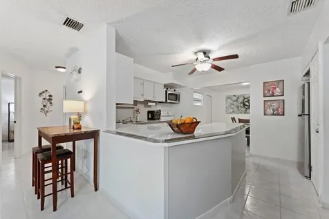 2140 N 57th Avenue Hollywood FL 33021