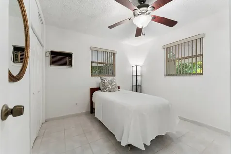 2140 N 57th Avenue Hollywood FL 33021