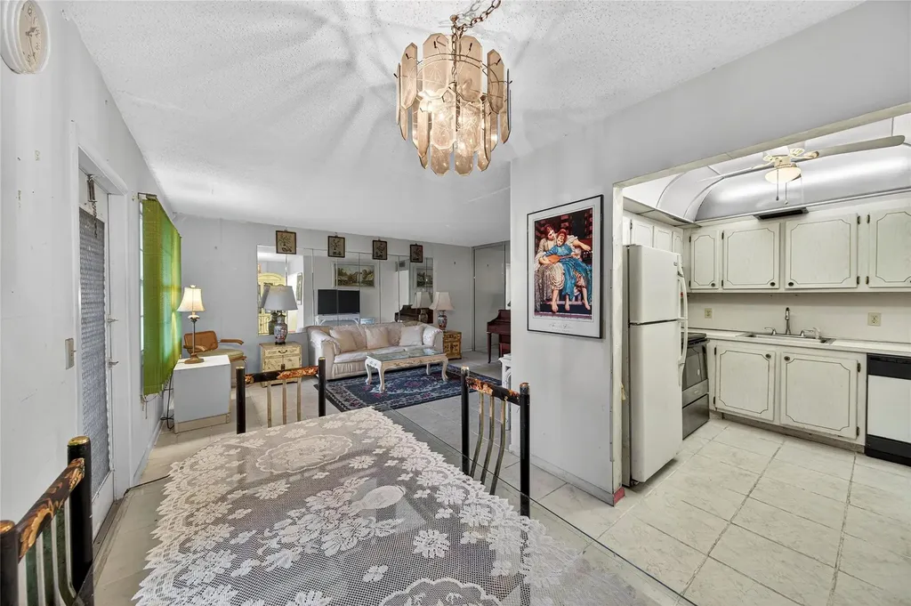 102 Newport F Deerfield Beach FL 33442