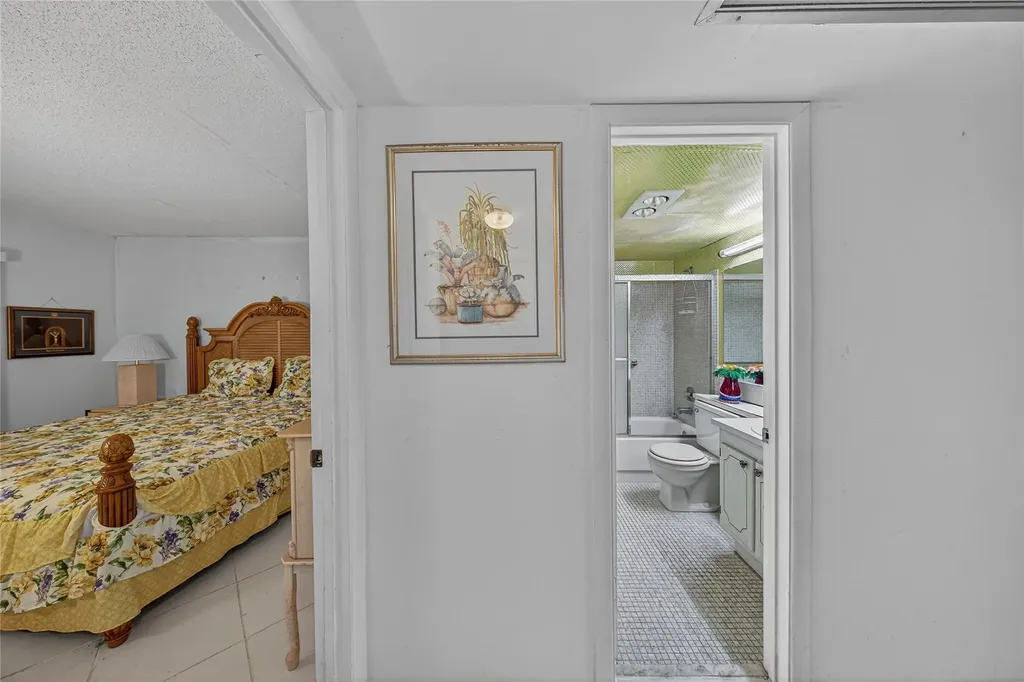 102 Newport F Deerfield Beach FL 33442