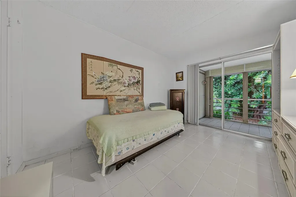 102 Newport F Deerfield Beach FL 33442
