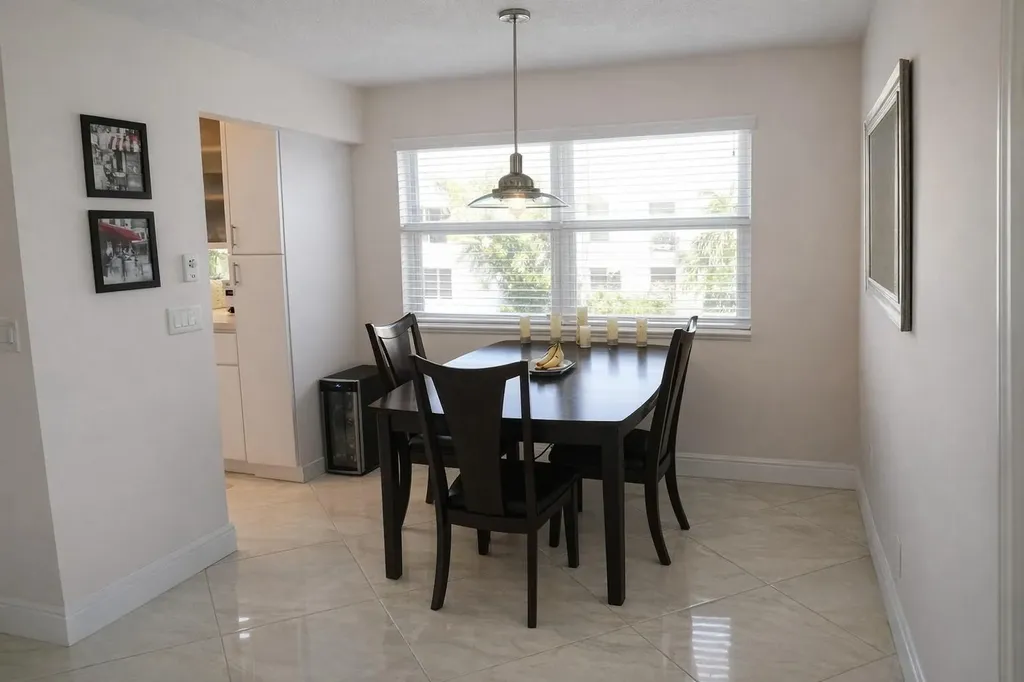 104 E Windsor E West Palm Beach FL 33417