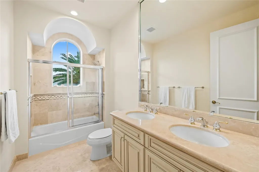 2637 NE 28th Court Lighthouse Point FL 33064