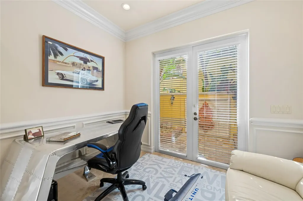 2637 NE 28th Court Lighthouse Point FL 33064
