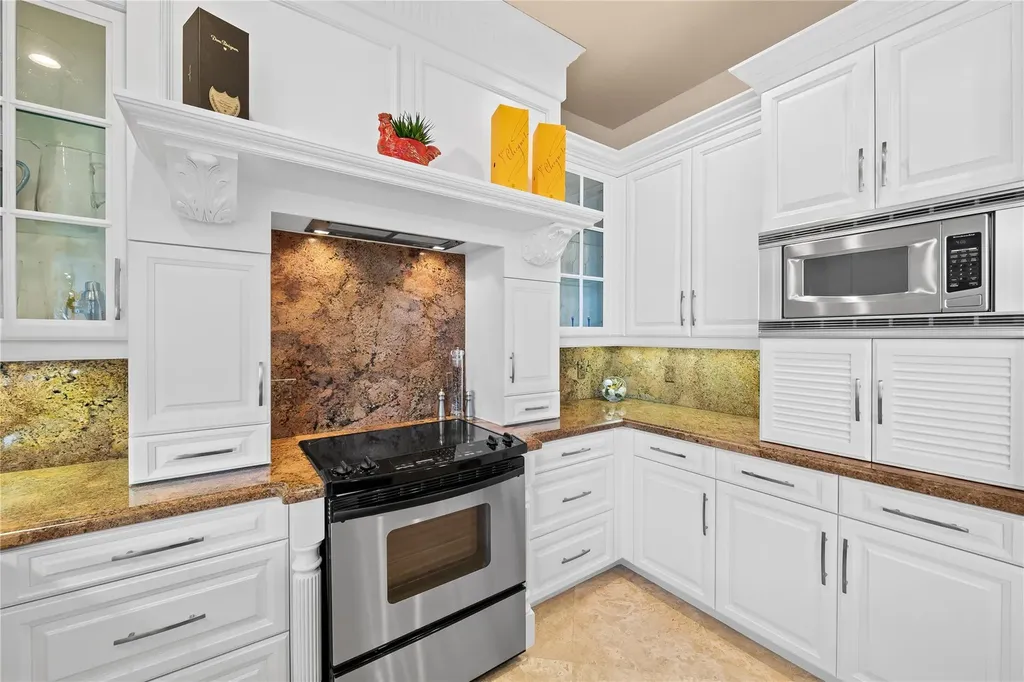 2637 NE 28th Court Lighthouse Point FL 33064