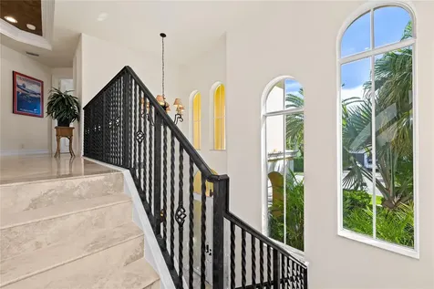 2637 NE 28th Court Lighthouse Point FL 33064