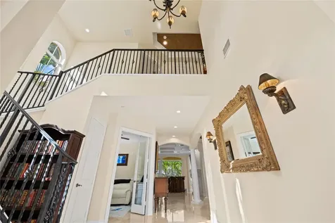 2637 NE 28th Court Lighthouse Point FL 33064