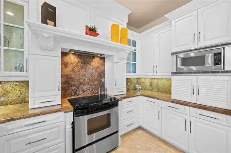 2637 NE 28th Court Lighthouse Point FL 33064