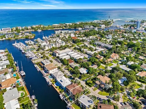 2637 NE 28th Court Lighthouse Point FL 33064
