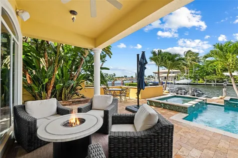 2637 NE 28th Court Lighthouse Point FL 33064