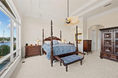 2637 NE 28th Court Lighthouse Point FL 33064
