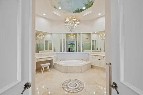 2637 NE 28th Court Lighthouse Point FL 33064