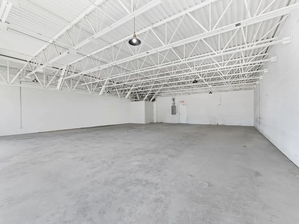 410 NE 1st Avenue Hallandale Beach FL 33009