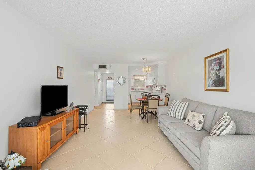 9660 Sunrise Lakes Boulevard Sunrise FL 33322