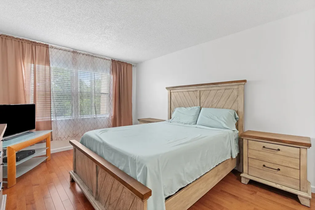 9660 Sunrise Lakes Boulevard Sunrise FL 33322