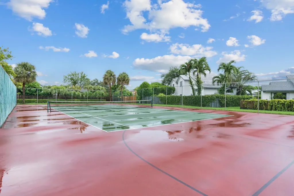 9660 Sunrise Lakes Boulevard Sunrise FL 33322