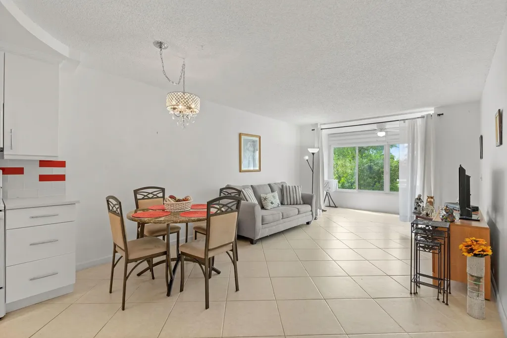 9660 Sunrise Lakes Boulevard Sunrise FL 33322