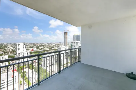 999 SW 1st Avenue Miami FL 33130