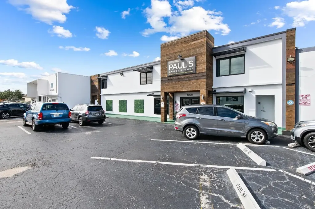 1231 NE 8th Avenue Fort Lauderdale FL 33304