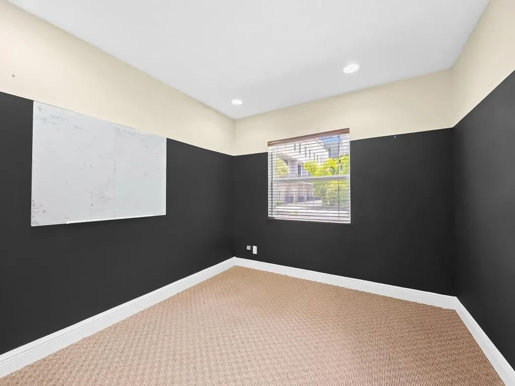 642 NE 3rd Avenue Fort Lauderdale FL 33304