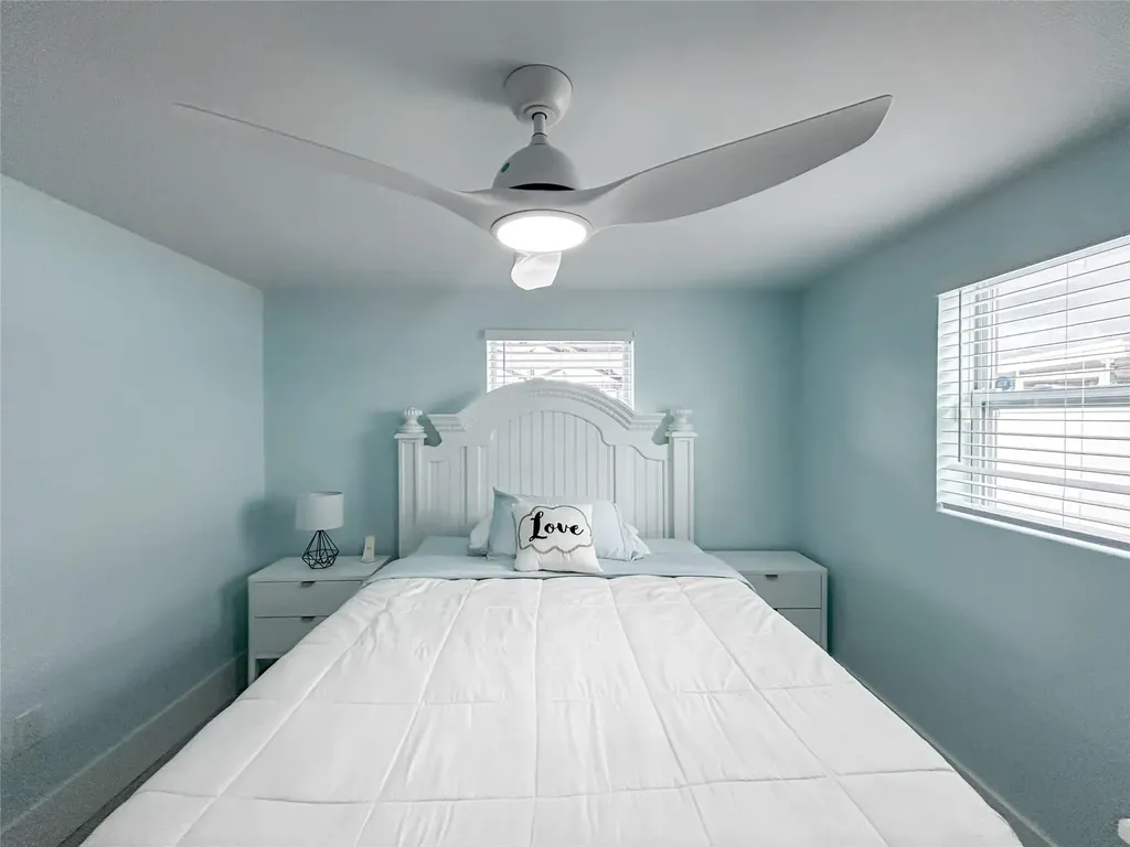 13704 Maria Hudson FL 34667