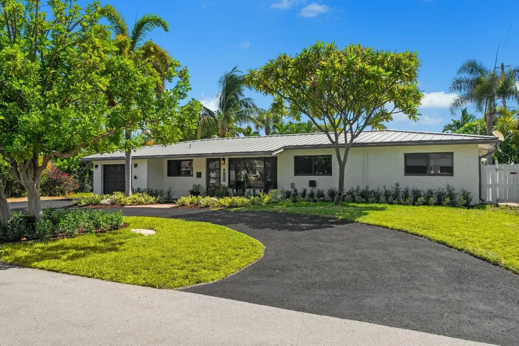 3246 NE 27th Terrace Lighthouse Point FL 33064