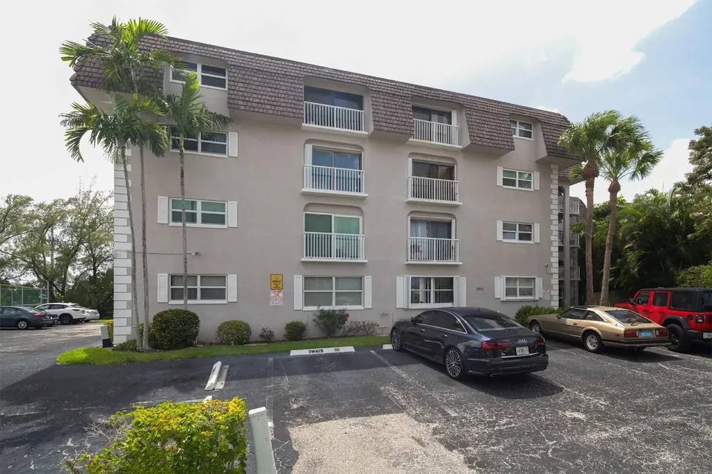 5951 NE 14th Lane Fort Lauderdale FL 33334