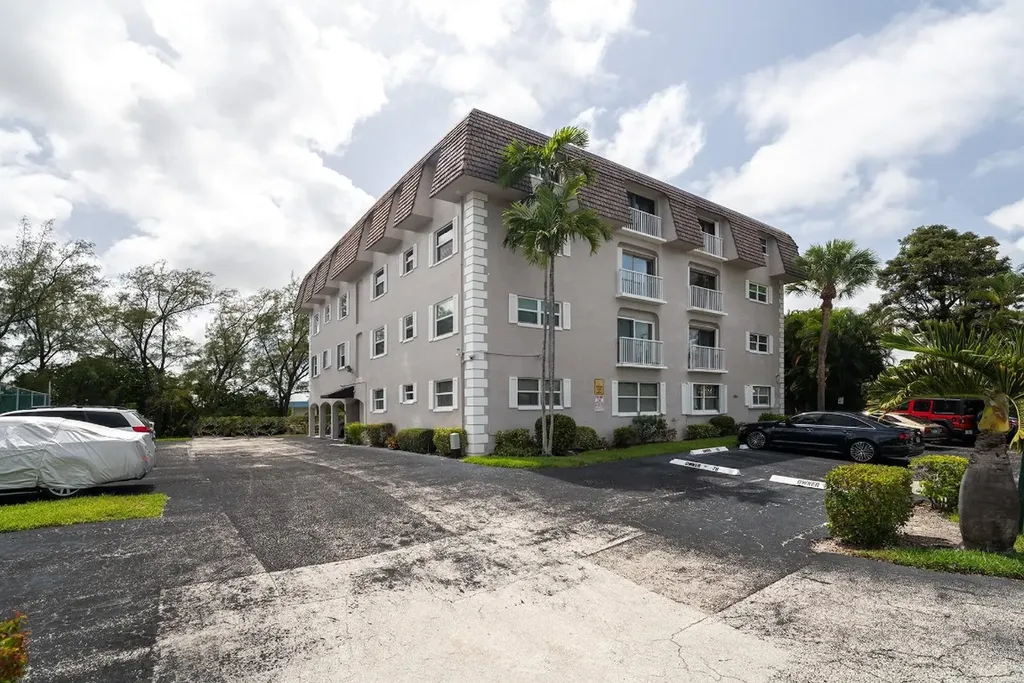 5951 NE 14th Lane Fort Lauderdale FL 33334