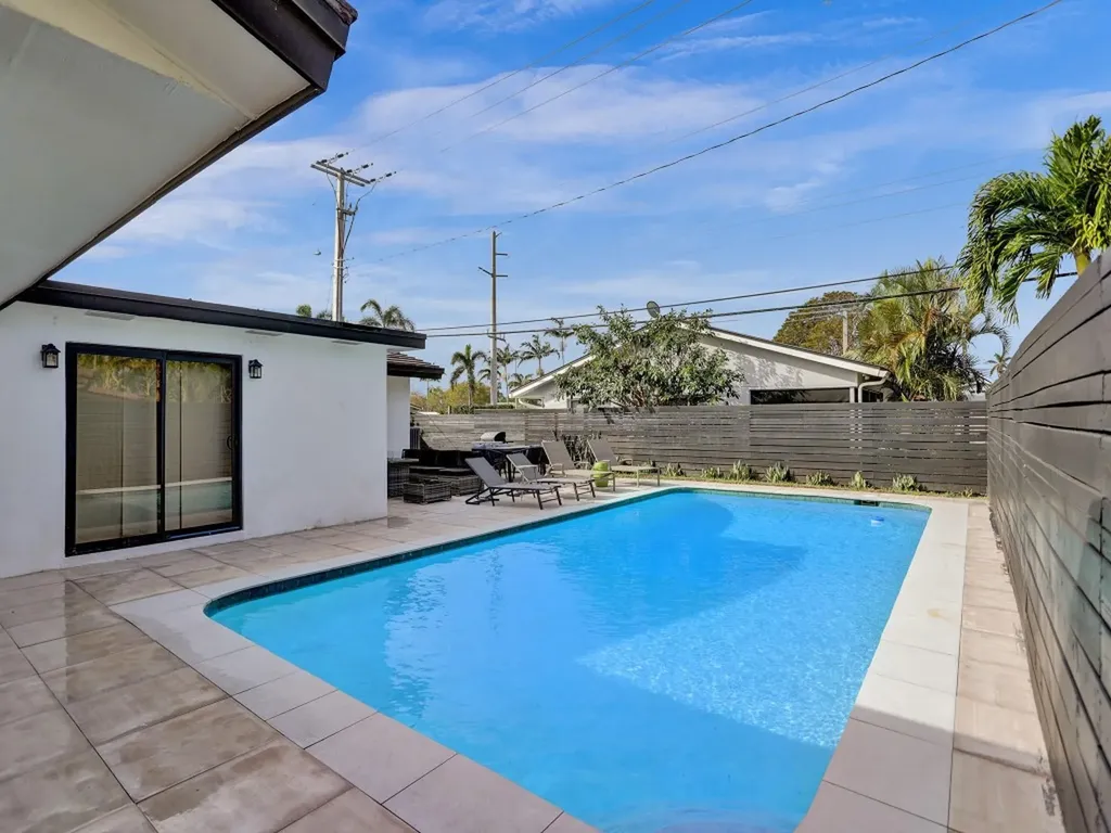 5501 NE 18th Terrace Fort Lauderdale FL 33308