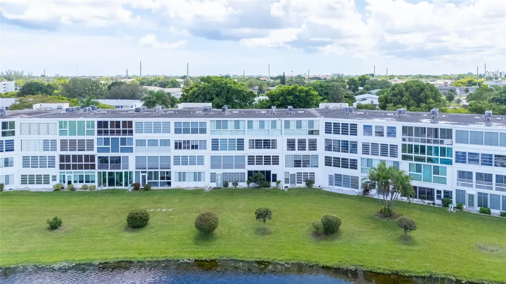 3031 Ashby D Deerfield Beach FL 33442