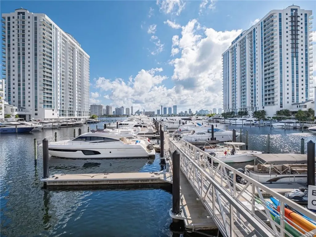 17111 Biscayne Boulevard North Miami Beach FL 33160