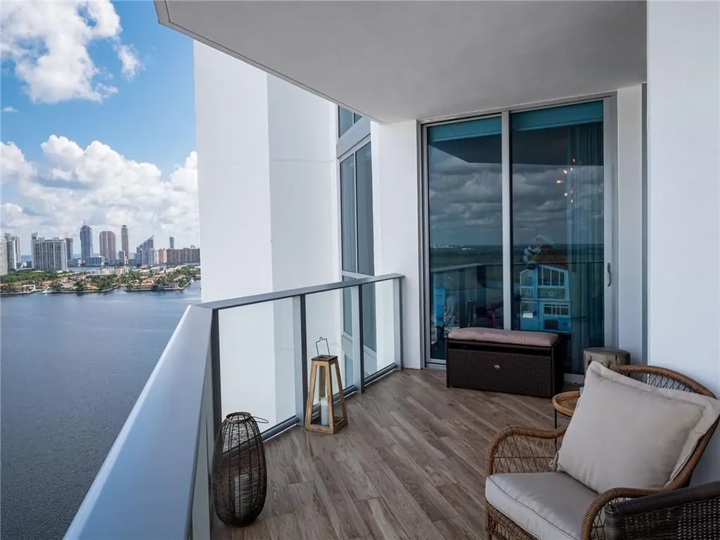 17111 Biscayne Boulevard North Miami Beach FL 33160