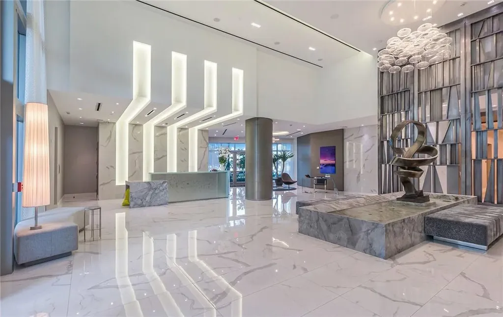17111 Biscayne Boulevard North Miami Beach FL 33160